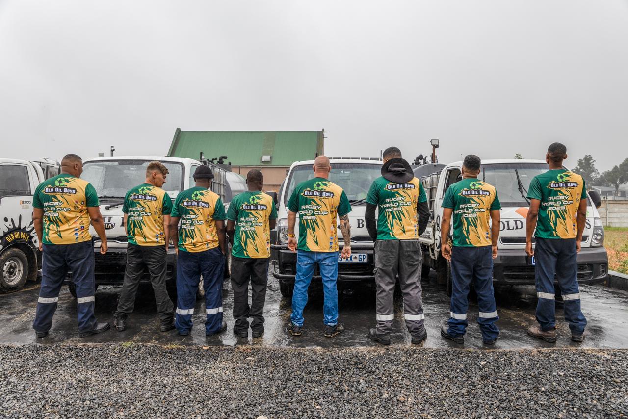 Old Oil Boys team and collection vehicles — photo 39